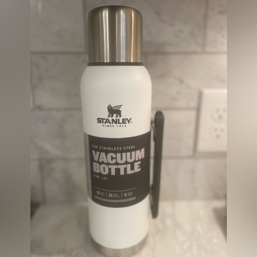 Brand new Stanley vacuum bottle. Given as gift, did not need.